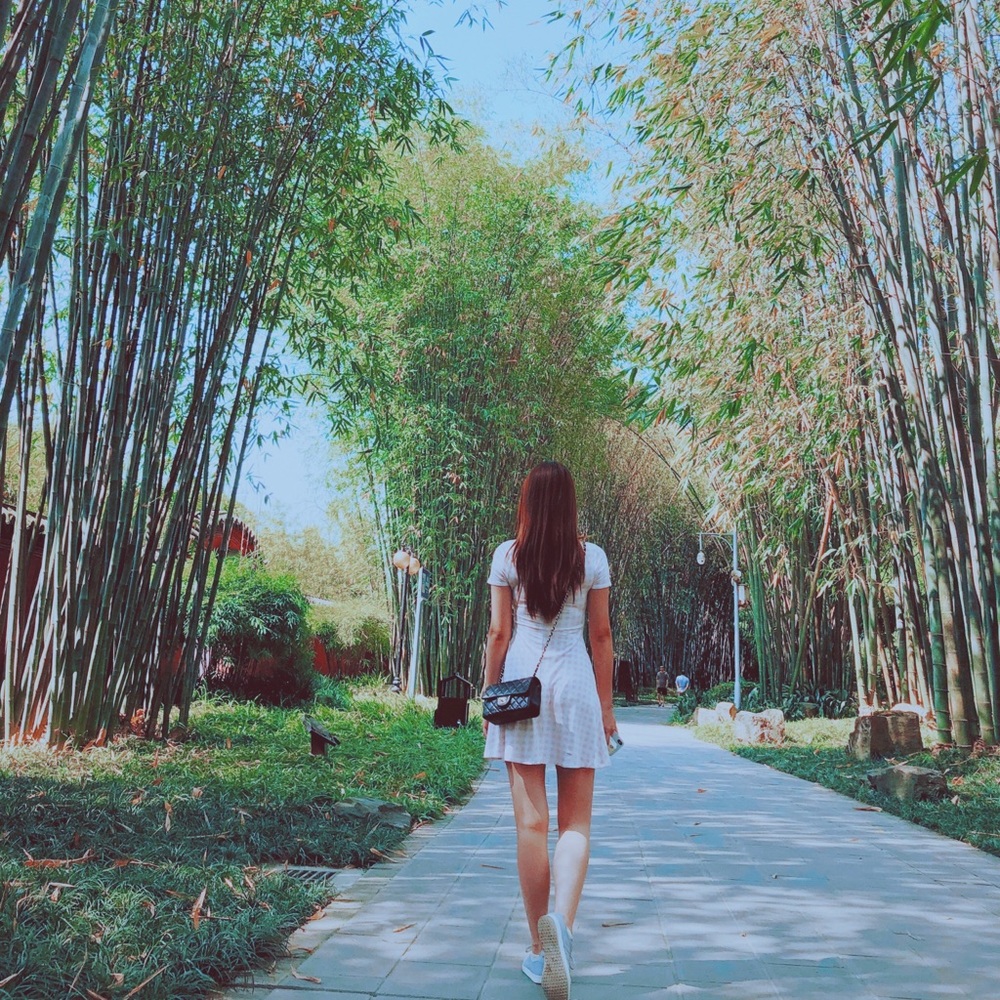 Meet your Posher, Aurora